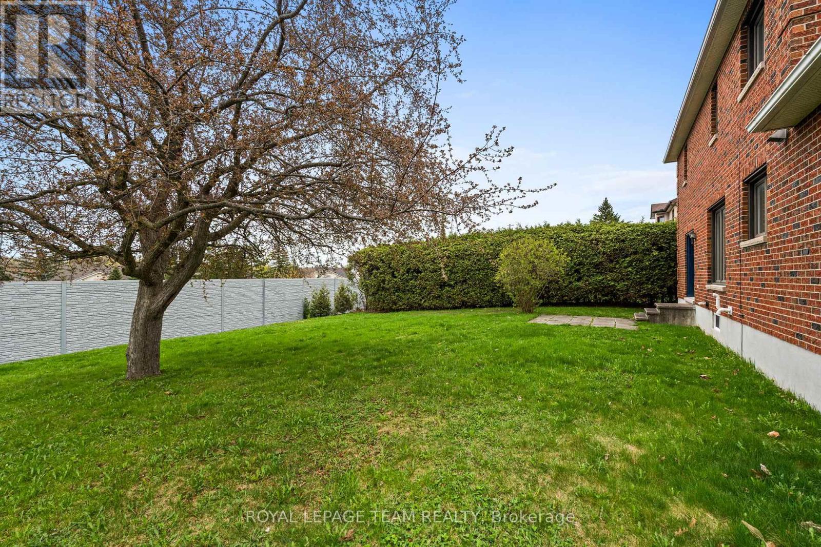 28 Parmalea Crescent, Ottawa, ON - Outdoor