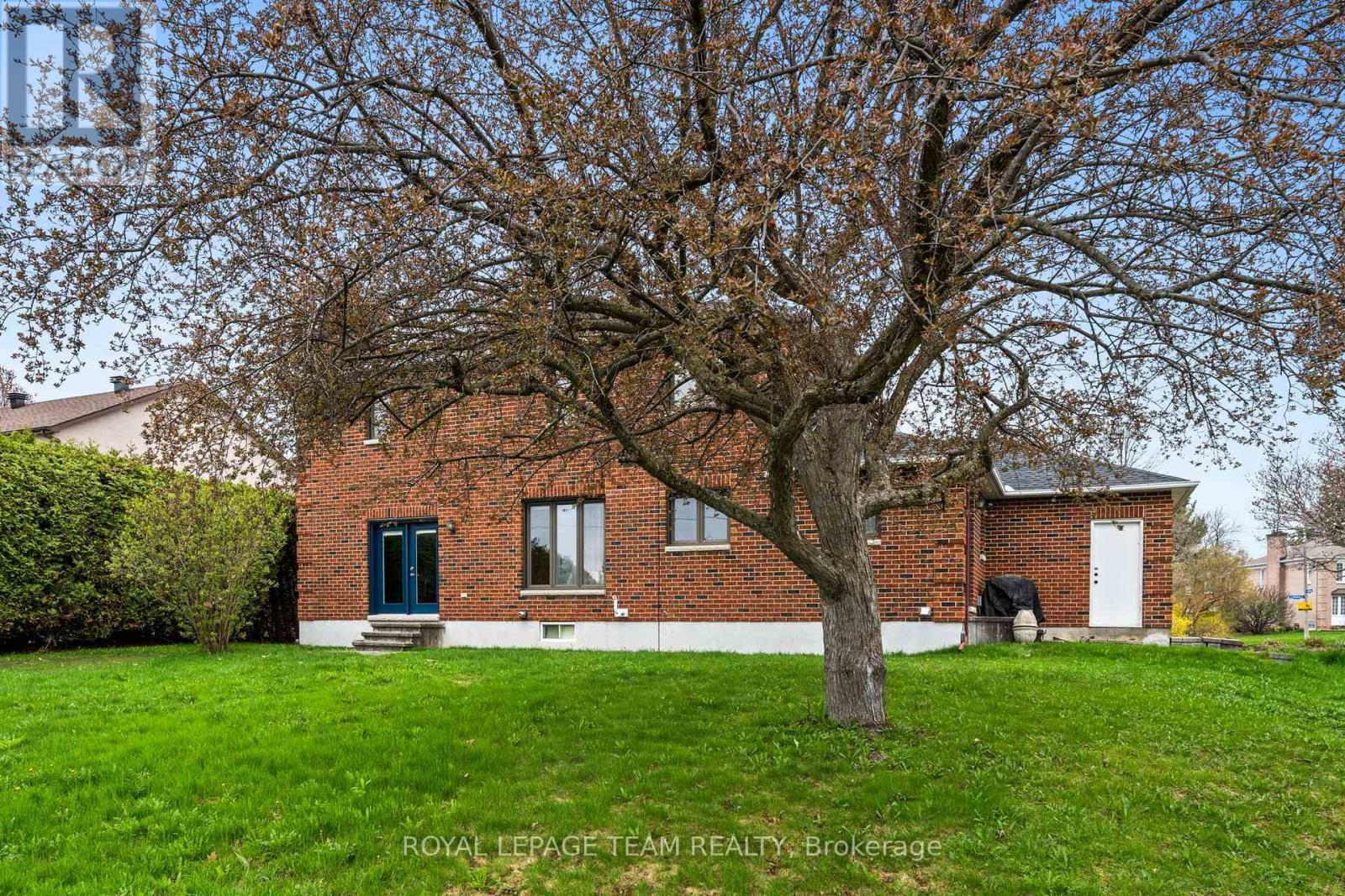 28 Parmalea Crescent, Ottawa, ON - Outdoor