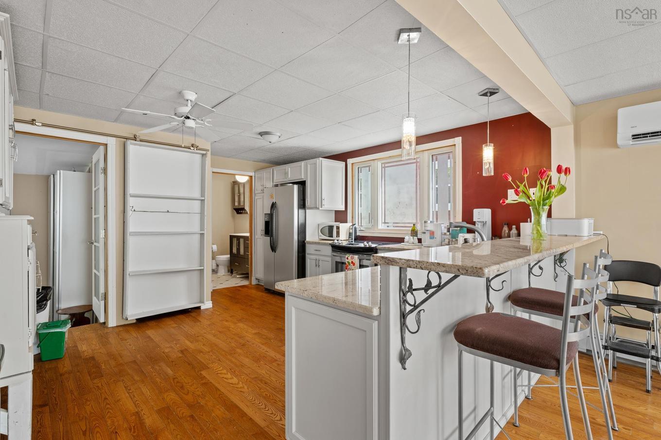 6477 Roslyn Road, Halifax, NS