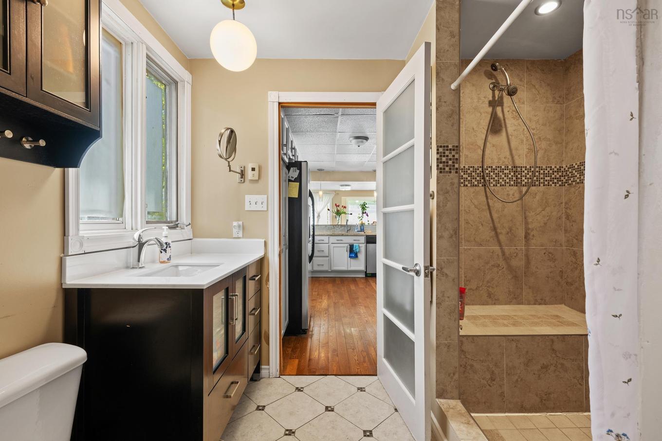6477 Roslyn Road, Halifax, NS
