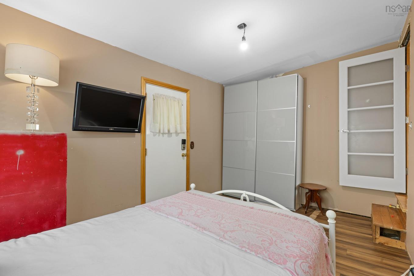6477 Roslyn Road, Halifax, NS