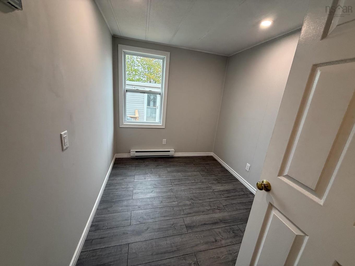 6 Earleton Avenue, Dartmouth, NS