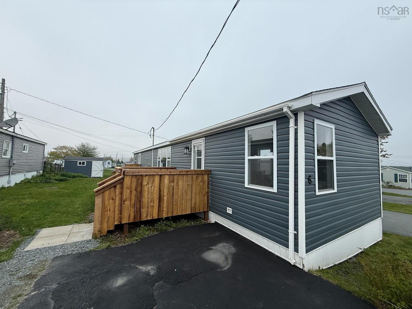 6 Earleton Avenue, Dartmouth, NS