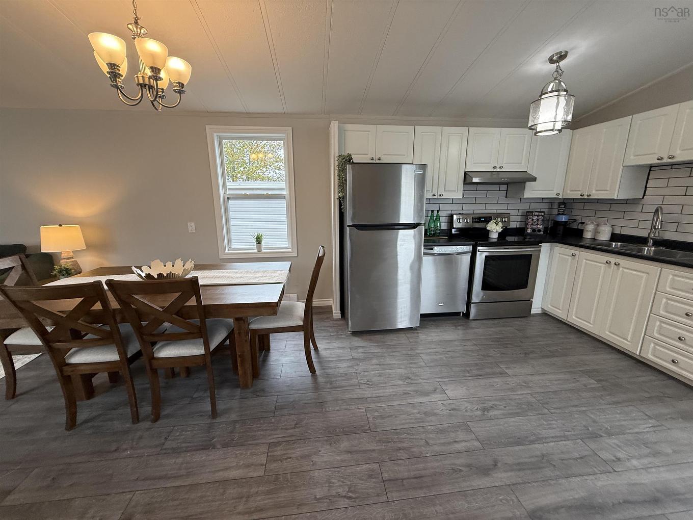 6 Earleton Avenue, Dartmouth, NS