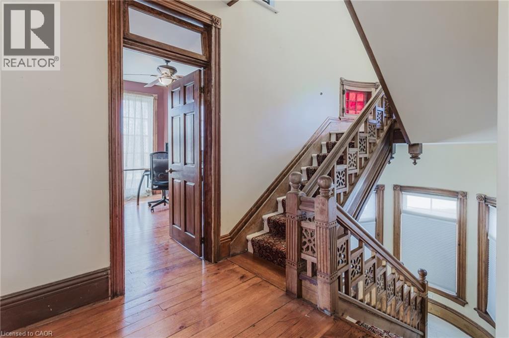 957 Beach Boulevard, Hamilton, ON - Indoor Photo Showing Other Room
