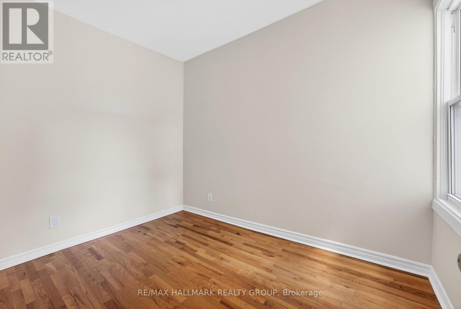 212 Arlington Avenue, Ottawa, ON