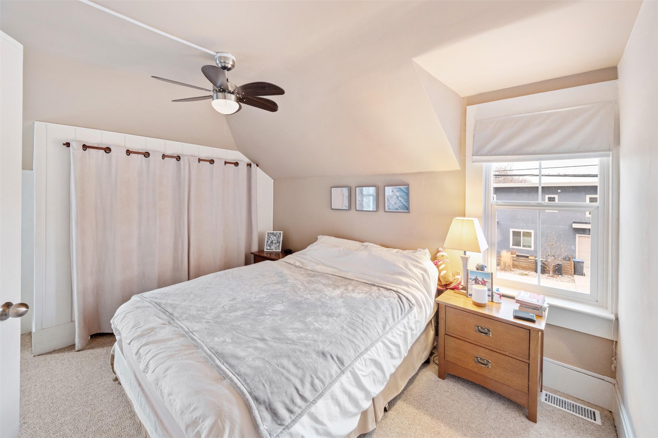 600 Braid Street, Penticton, BC - Indoor Photo Showing Bedroom