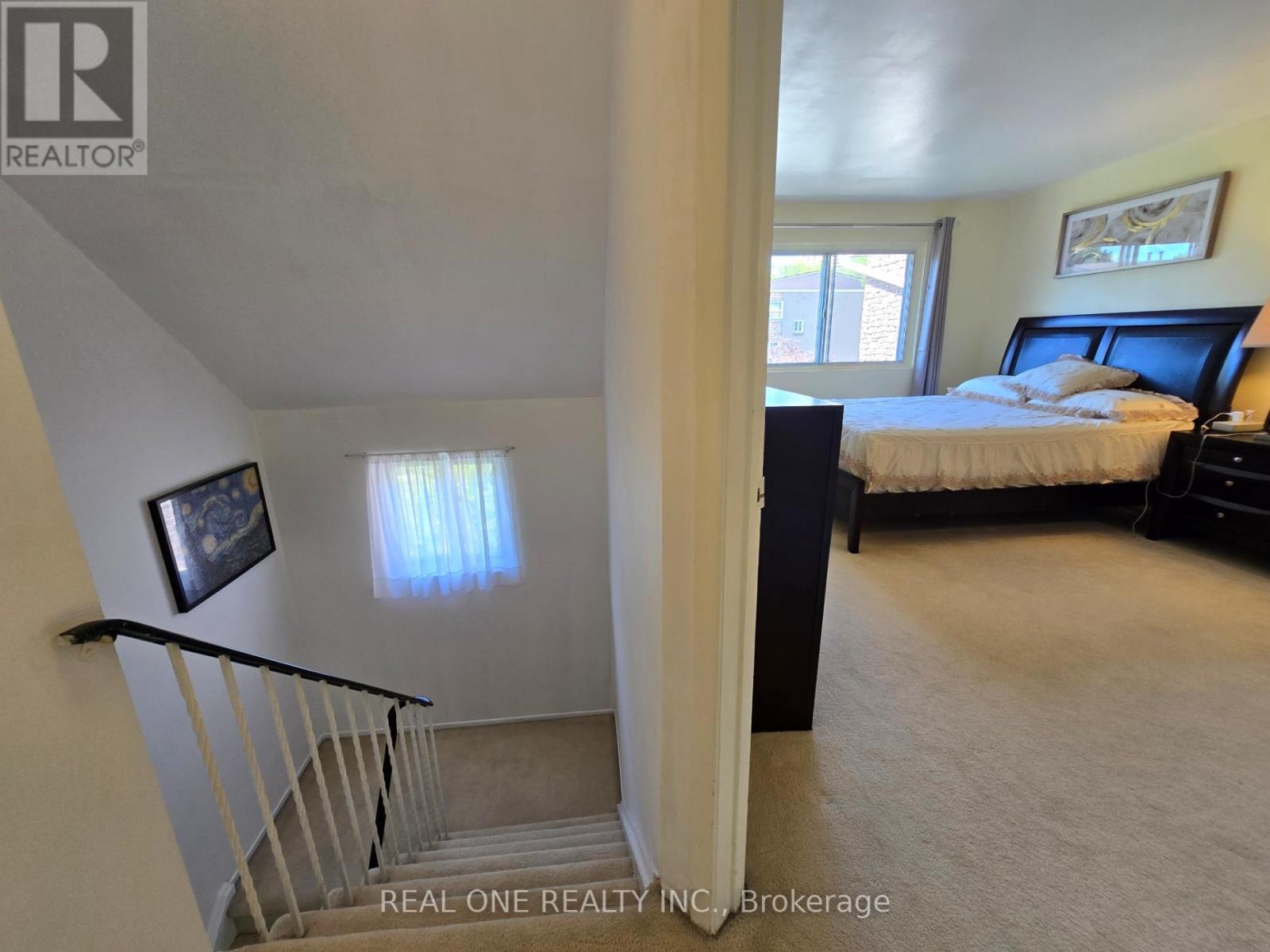 174 Rusty Crestway, Toronto, ON - Indoor Photo Showing Bedroom