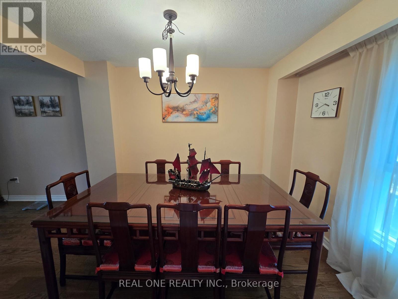 174 Rusty Crestway, Toronto, ON - Indoor Photo Showing Dining Room