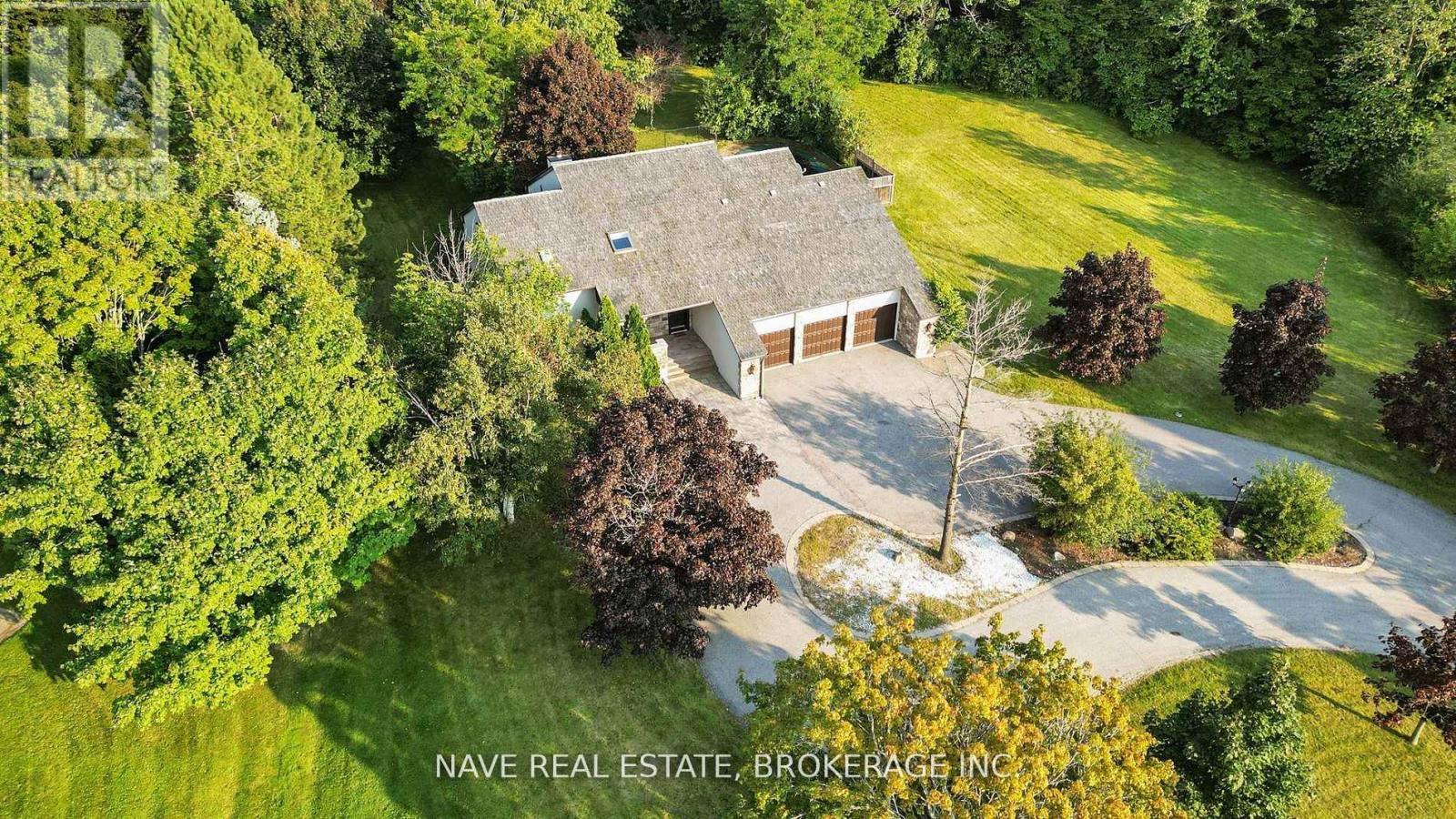 63 Elderberry Trail, Aurora, ON - Outdoor