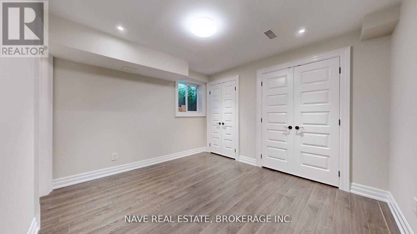 63 Elderberry Trail, Aurora, ON - Indoor Photo Showing Other Room