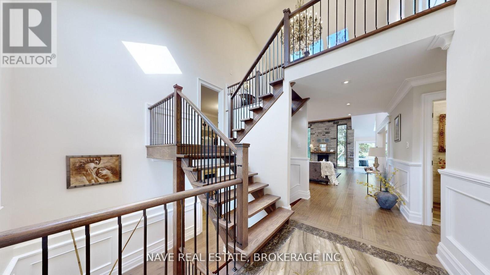 63 Elderberry Trail, Aurora, ON - Indoor Photo Showing Other Room