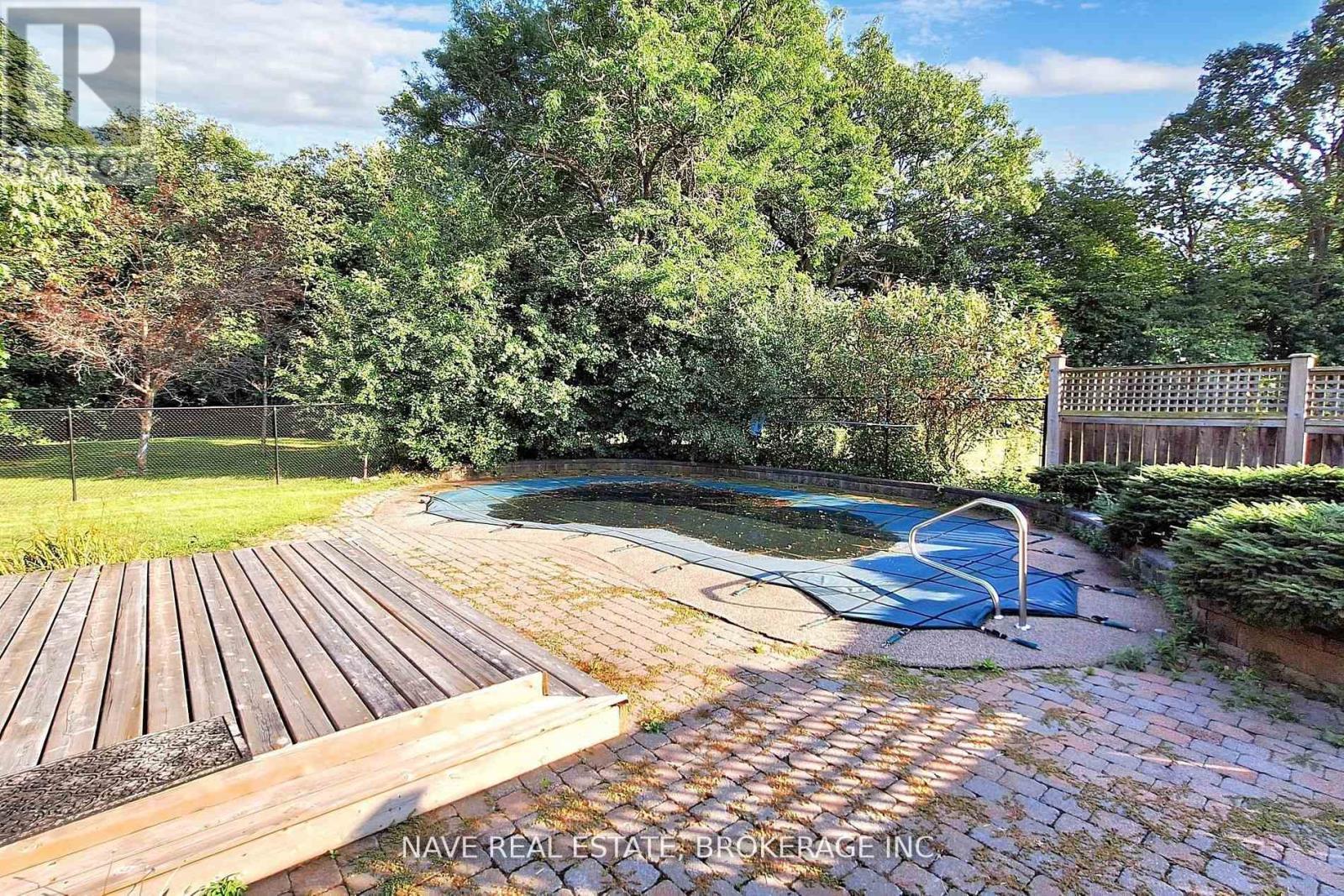 63 Elderberry Trail, Aurora, ON - Outdoor