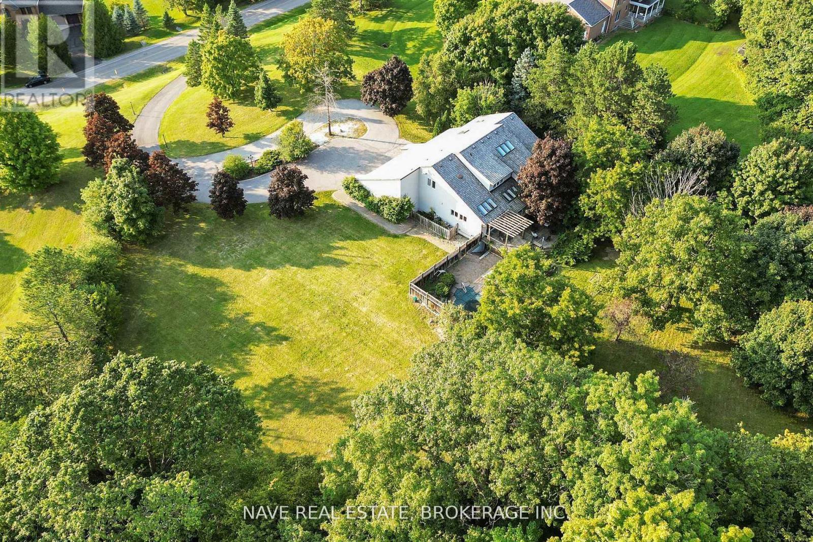 63 Elderberry Trail, Aurora, ON - Outdoor With View