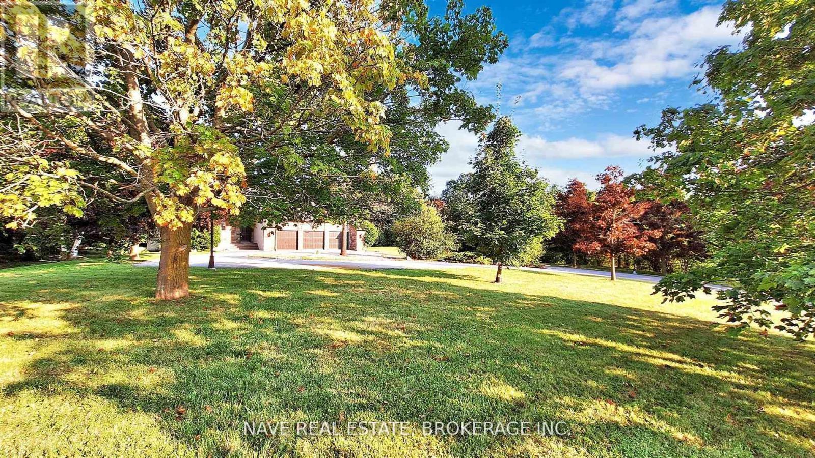 63 Elderberry Trail, Aurora, ON - Outdoor