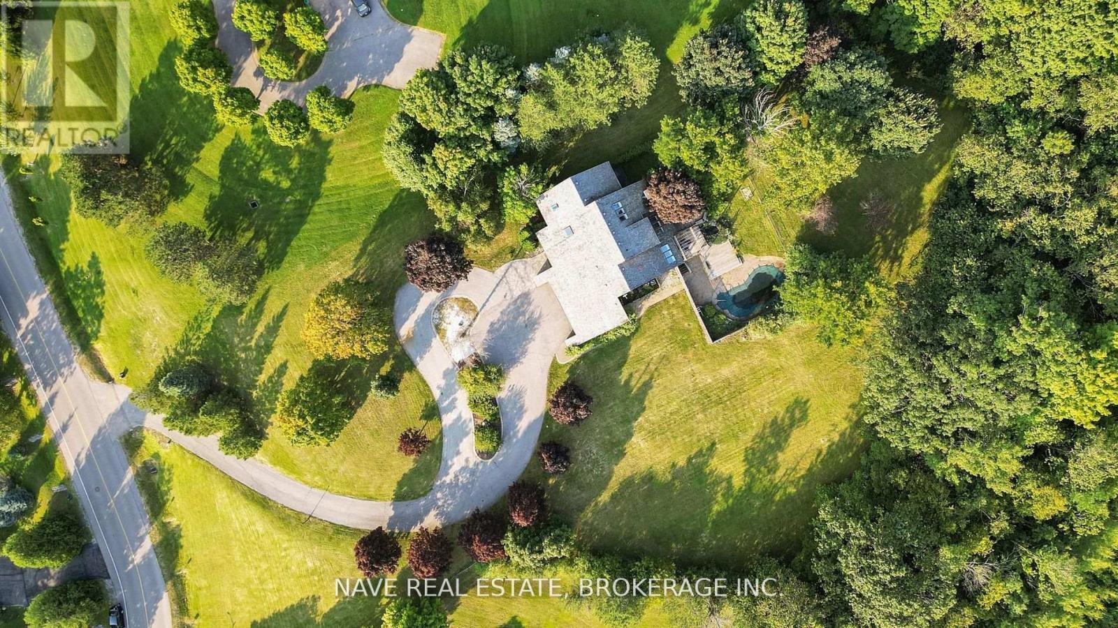 63 Elderberry Trail, Aurora, ON - Outdoor With View