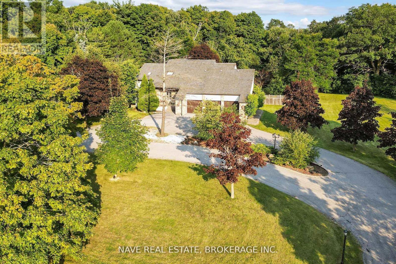 63 Elderberry Trail, Aurora, ON - Outdoor With View