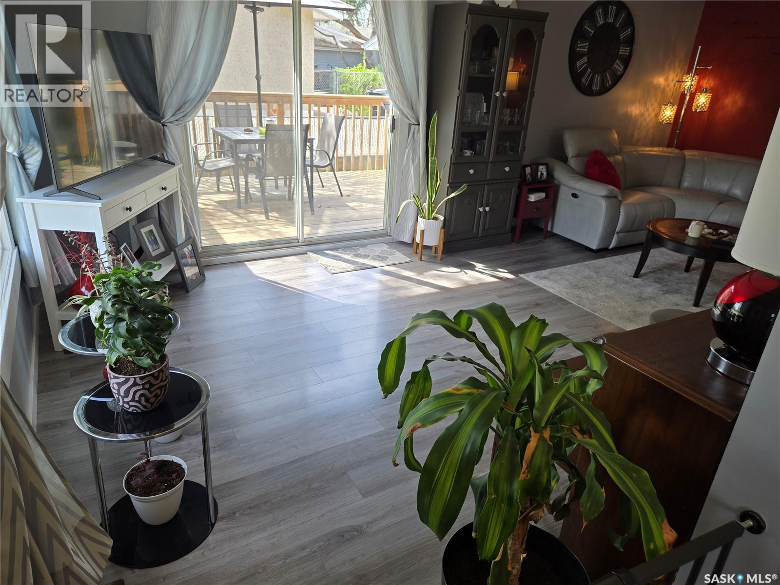 996 Bradshaw Place, Prince Albert, SK - Indoor