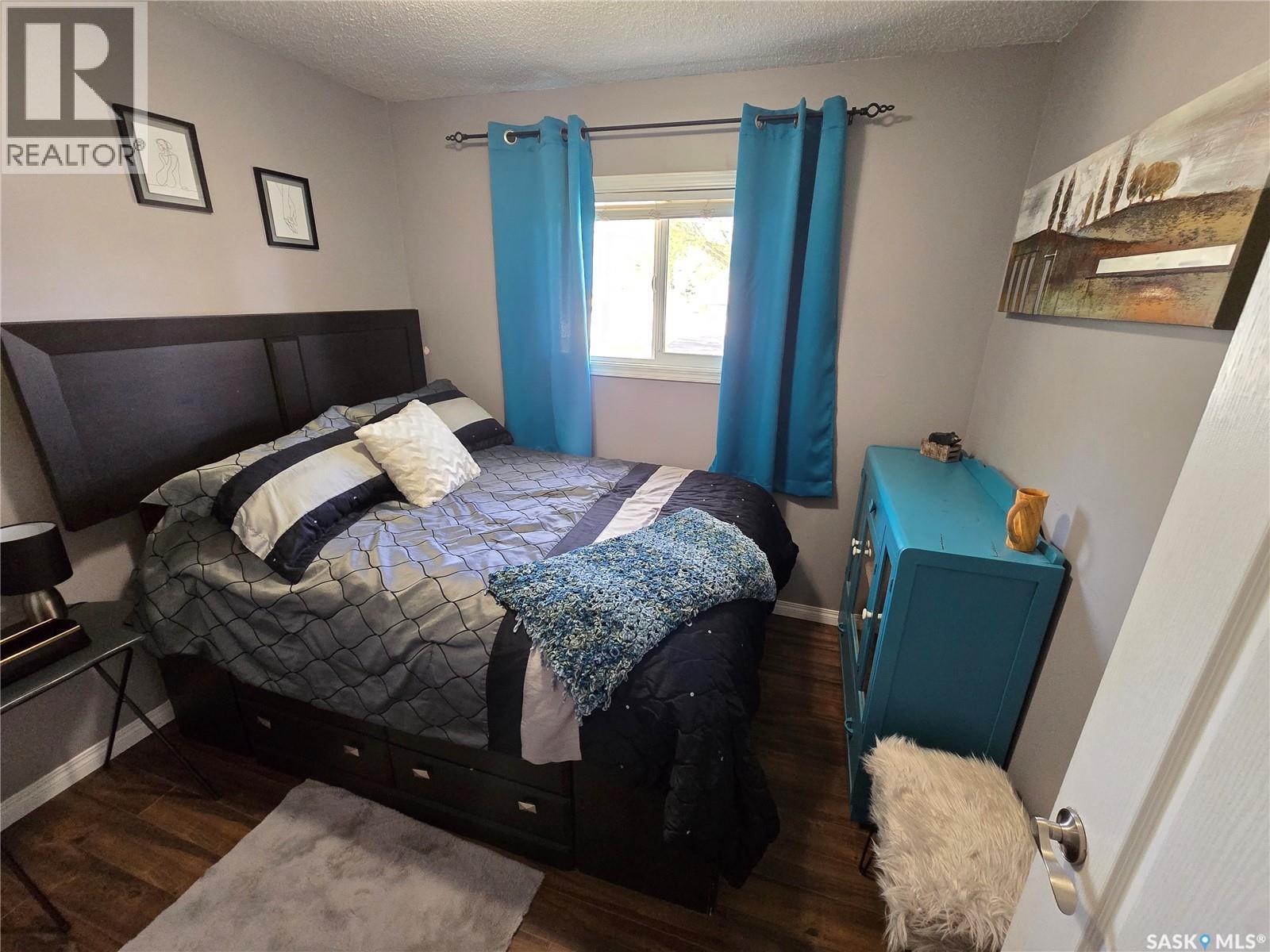 996 Bradshaw Place, Prince Albert, SK - Indoor Photo Showing Bedroom
