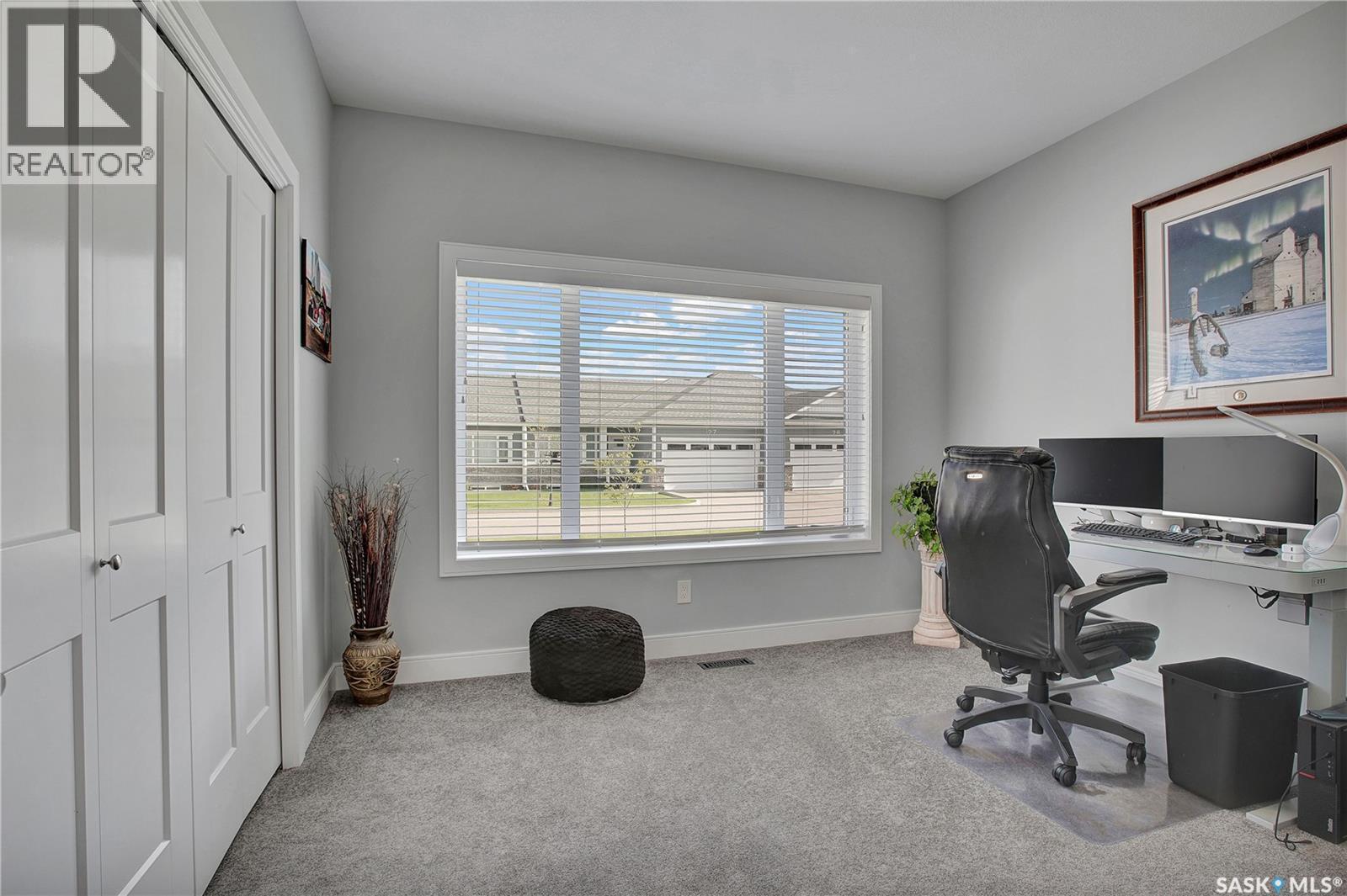 2 437 Palmer Crescent, Warman, SK - Indoor Photo Showing Office