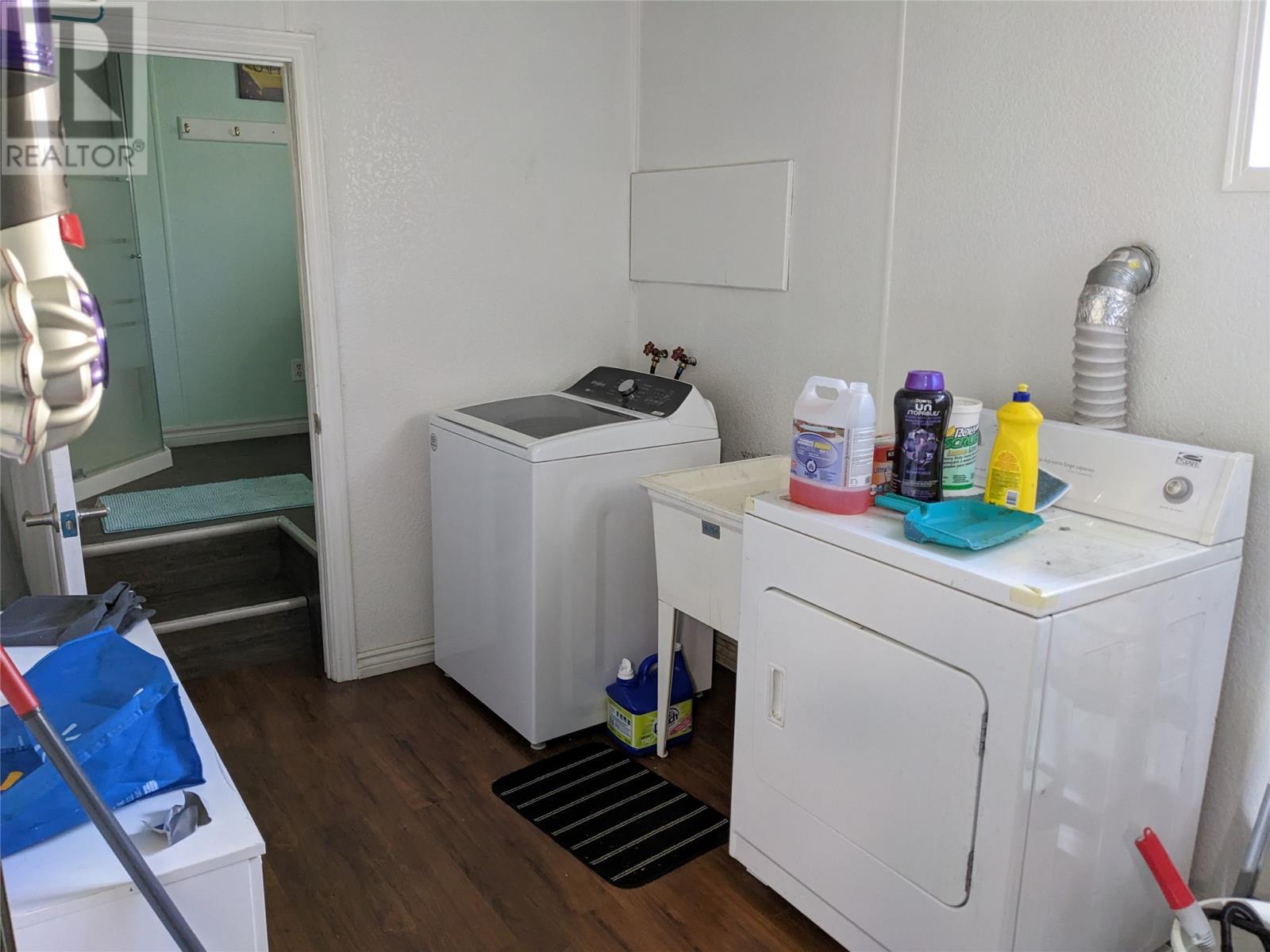 12 Forest Road, Mings Bight, NL - Indoor Photo Showing Laundry Room