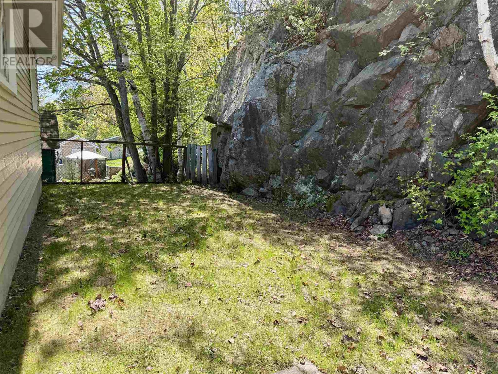 55 Pearson Dr, Elliot Lake, ON - Outdoor