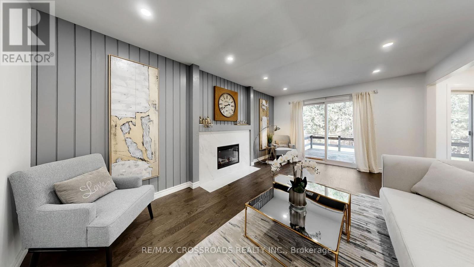 349 Banbury Road, Toronto, ON - Indoor Photo Showing Living Room With Fireplace