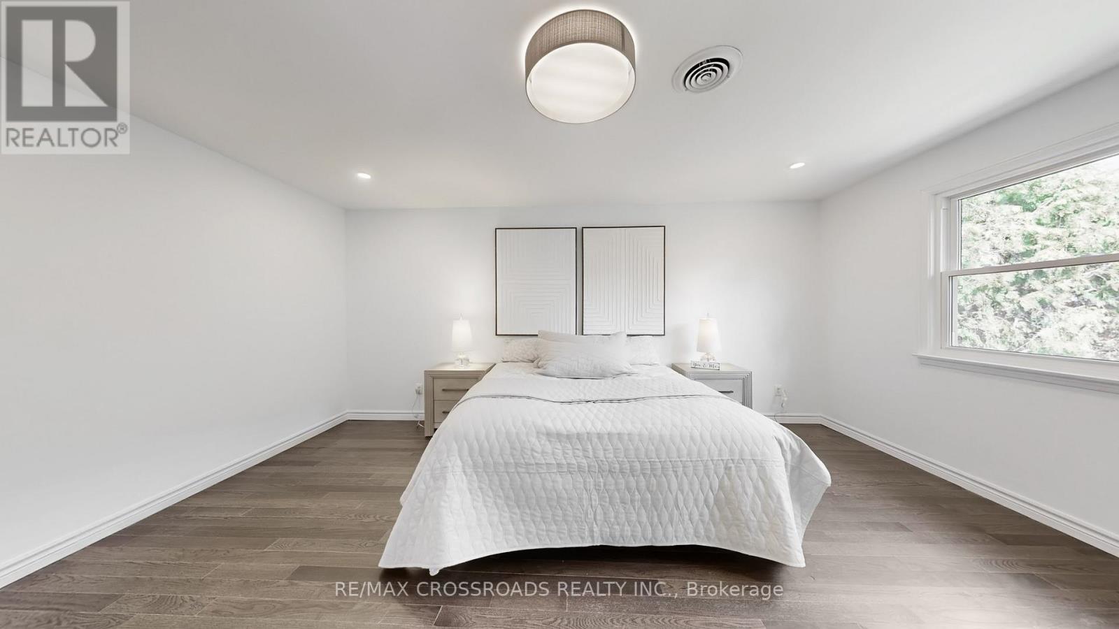 349 Banbury Road, Toronto, ON - Indoor Photo Showing Bedroom