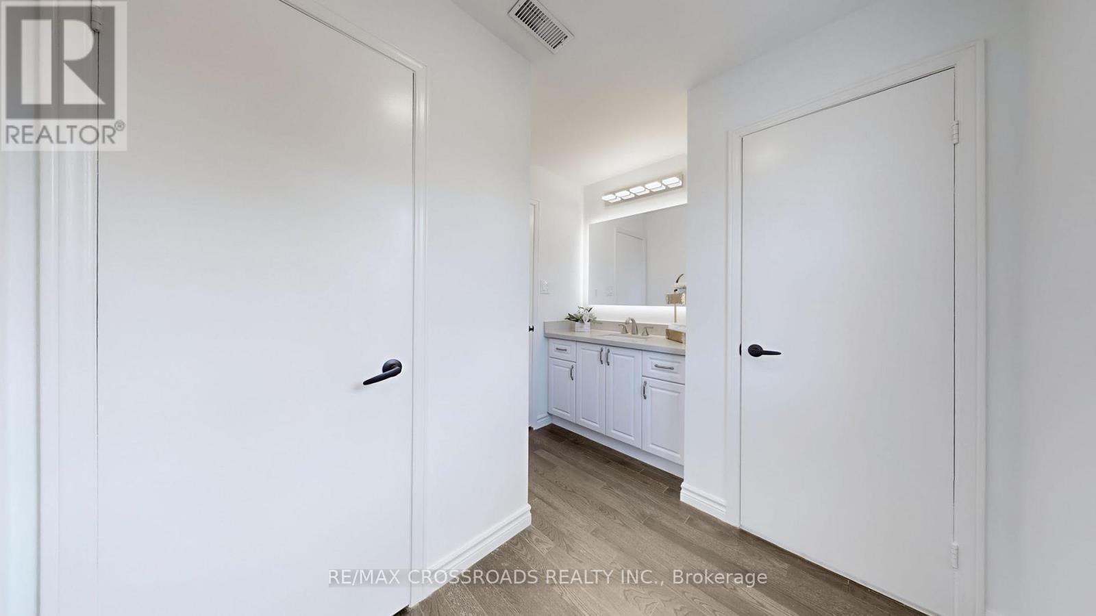 349 Banbury Road, Toronto, ON - Indoor Photo Showing Other Room