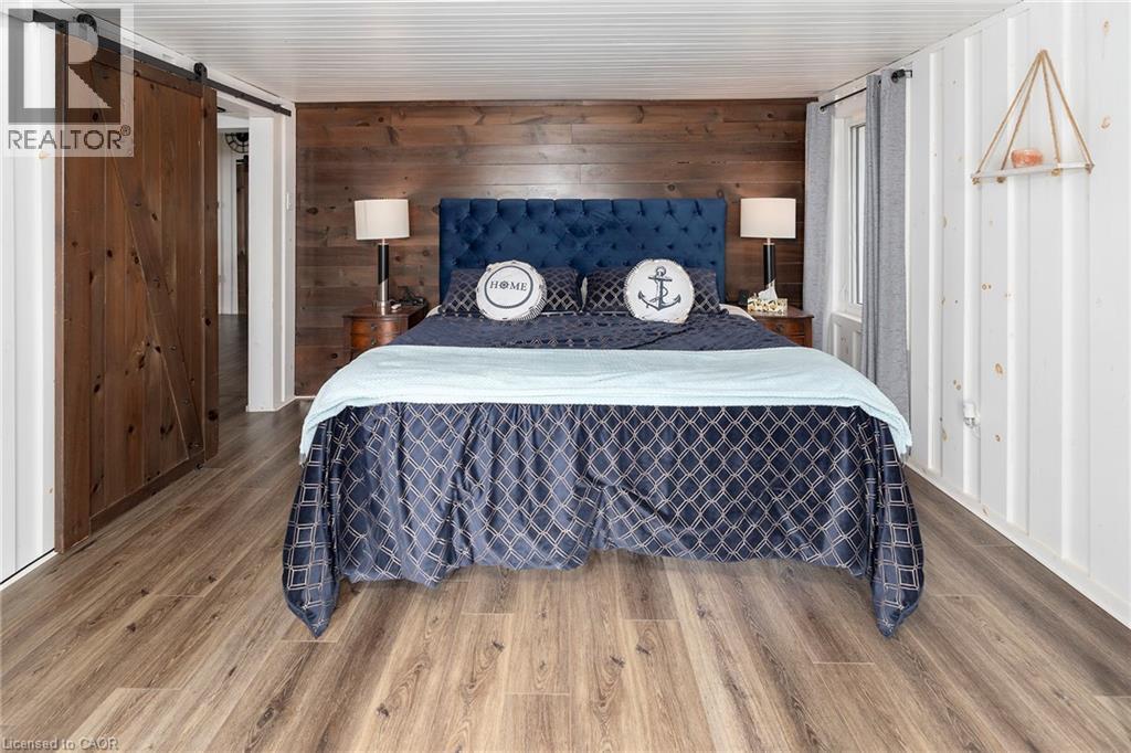 577 Edgewater Place, Dunnville, ON - Indoor Photo Showing Bedroom