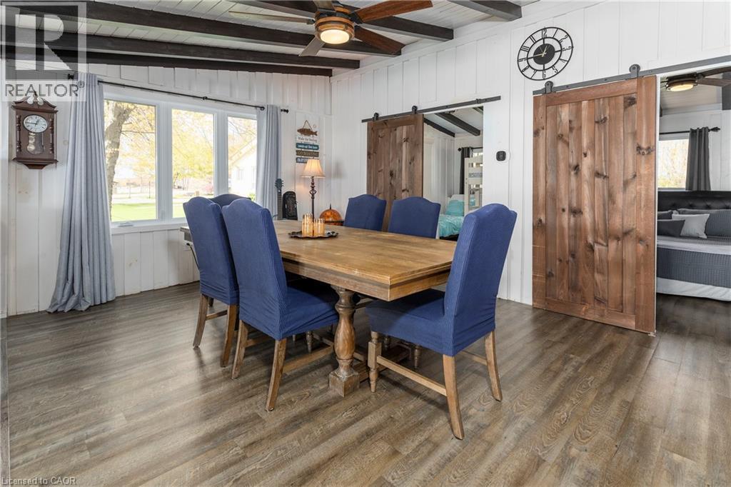 577 Edgewater Place, Dunnville, ON - Indoor Photo Showing Dining Room