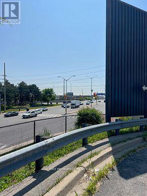 7040 Airport Road, Mississauga, ON