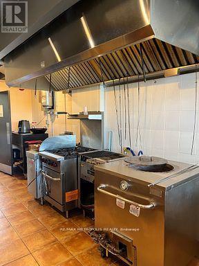 7040 Airport Road, Mississauga, ON