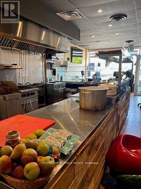 7040 Airport Road, Mississauga, ON