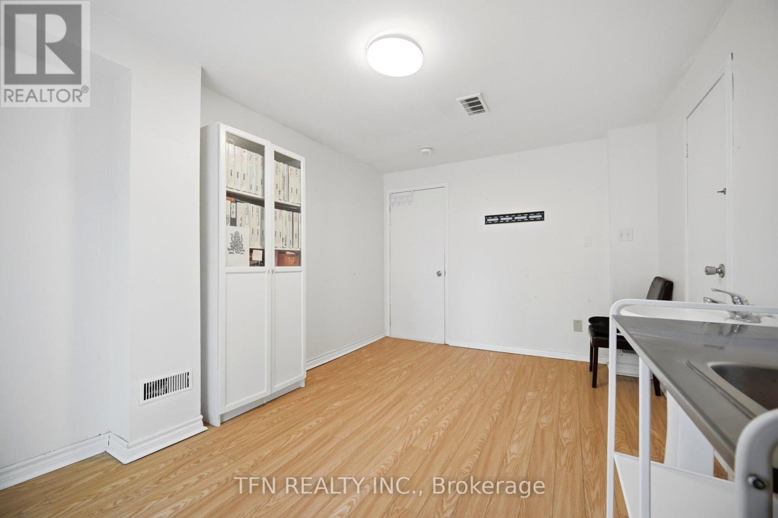 123 Brickyard Way, Brampton, ON - Indoor