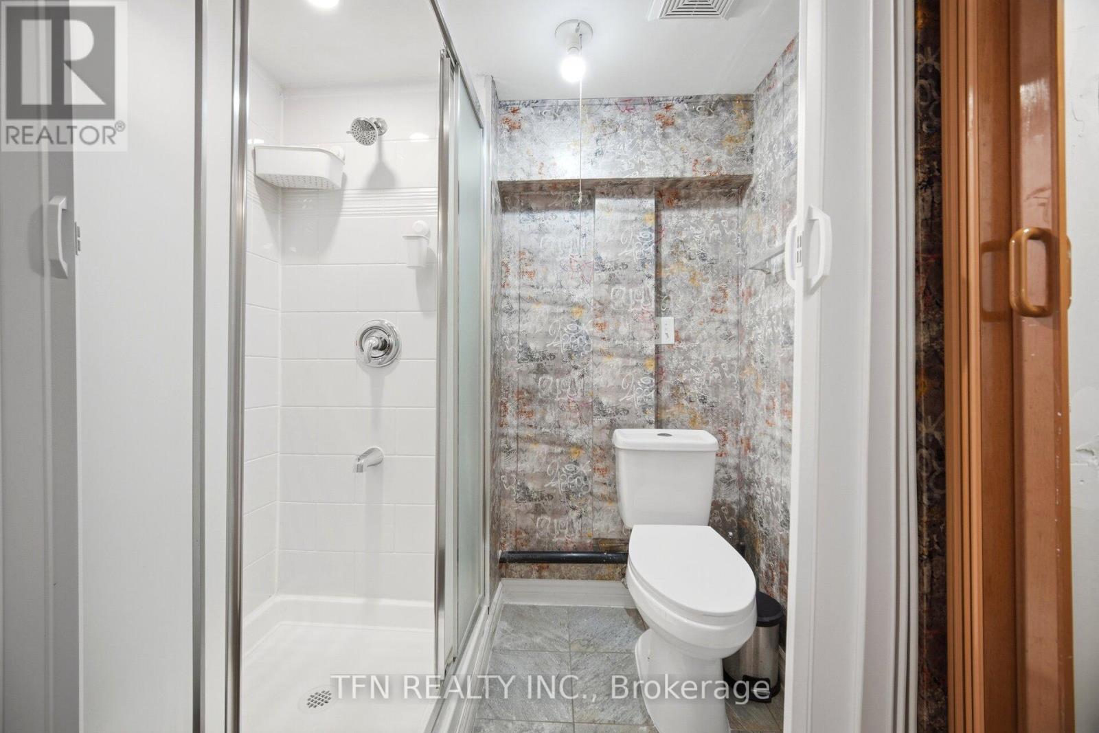123 Brickyard Way, Brampton, ON - Indoor Photo Showing Bathroom