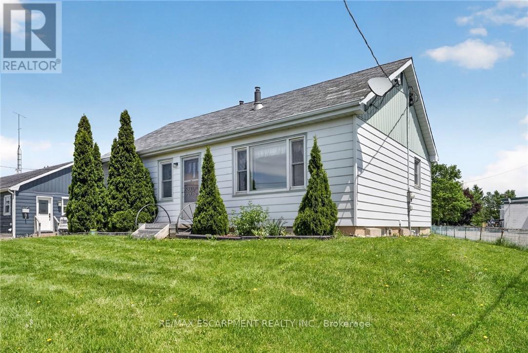 2883 South Grimsby Rd 10, Grimsby, ON - Outdoor