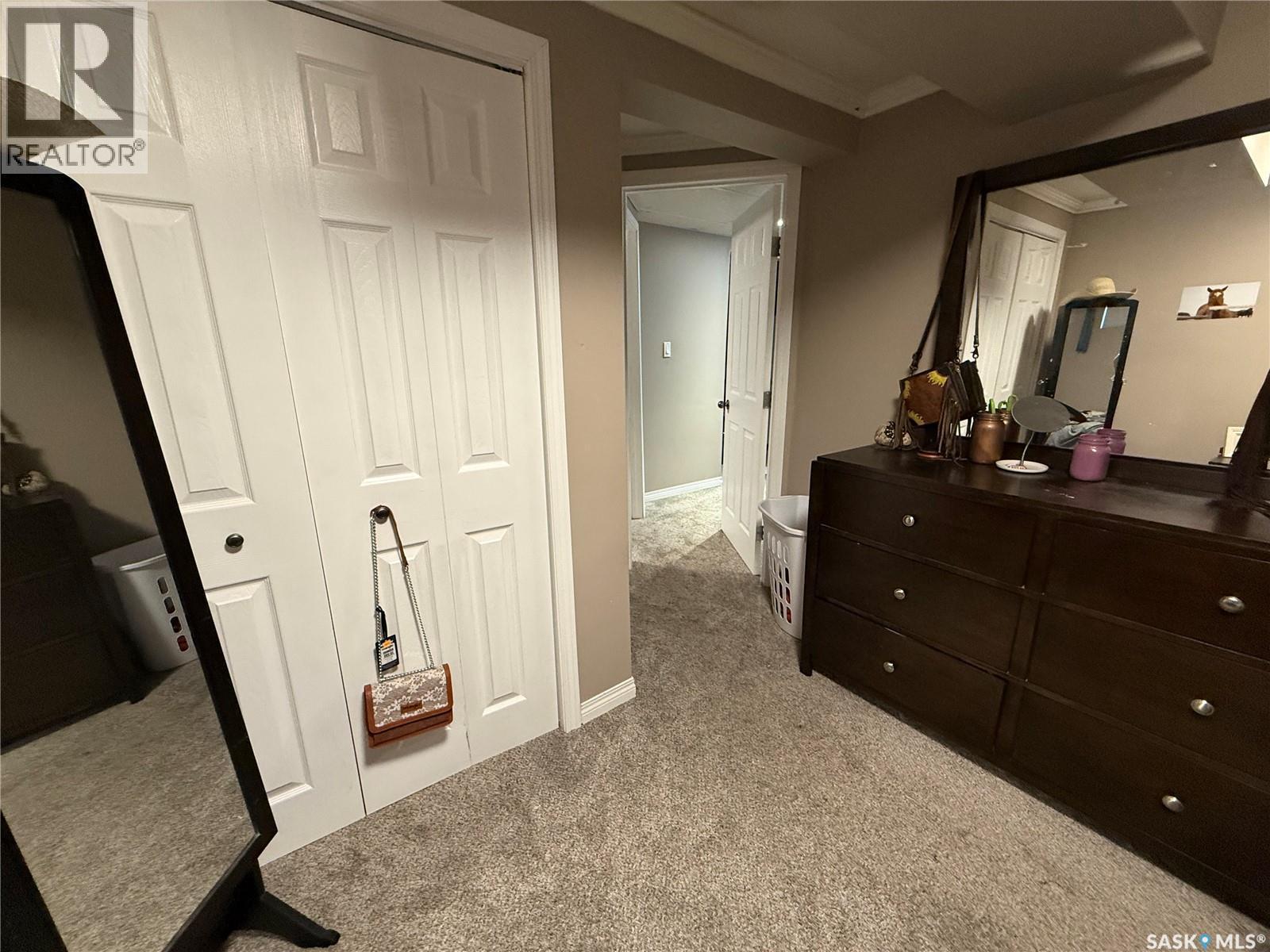 1920 Dyer Road, Estevan, SK - Indoor