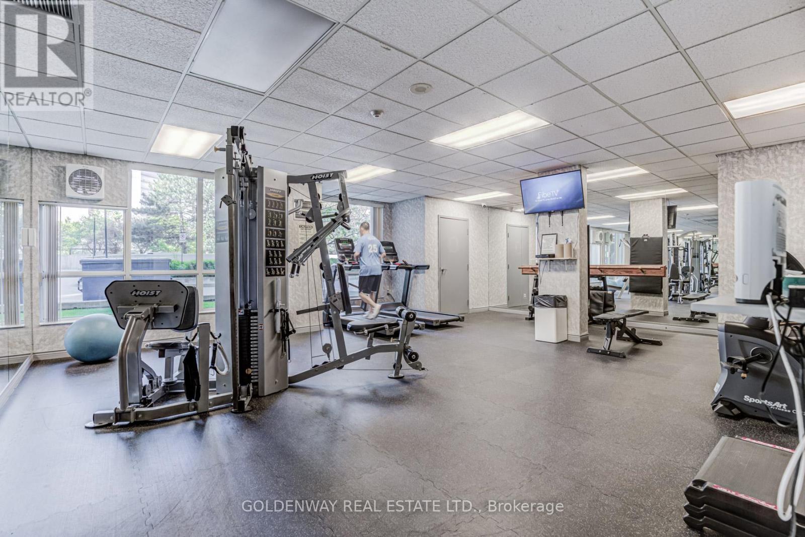 402 - 18 Pemberton Avenue, Toronto, ON - Indoor Photo Showing Gym Room
