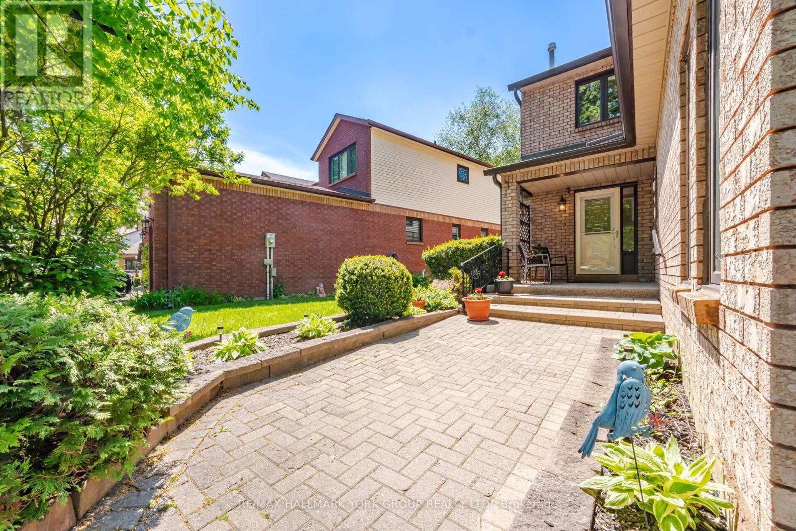 31 Parkette Drive, New Tecumseth, ON