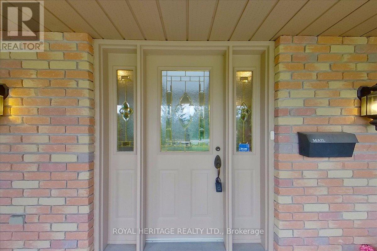 GRAND FOYER W/OVERSIZED SKYLIGHT - 2 Mill Street, Kawartha Lakes (Bobcaygeon), ON - Indoor Photo Showing Other Room