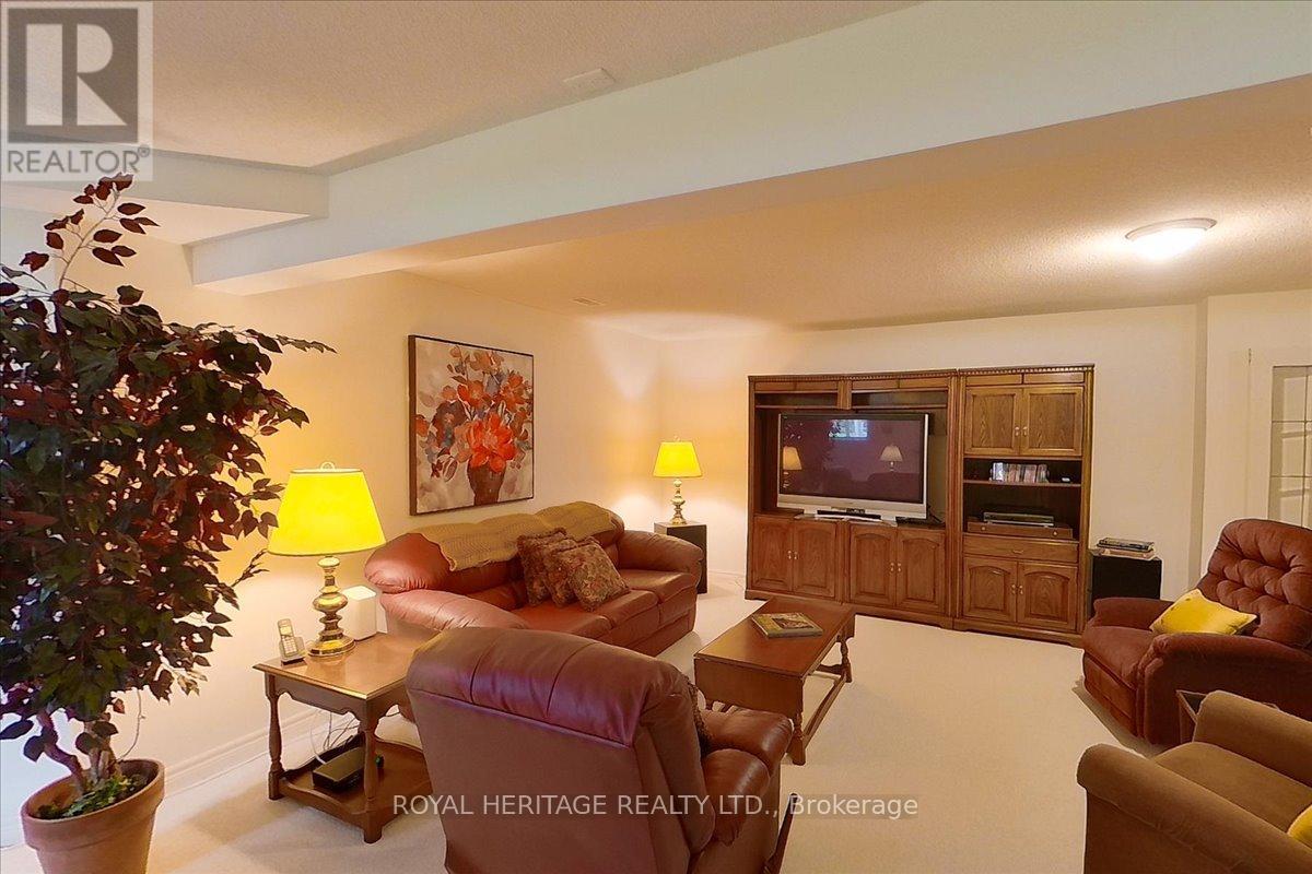 M/F DEDICATED LAUNDRYRM - 2 Mill Street, Kawartha Lakes (Bobcaygeon), ON - Indoor Photo Showing Laundry Room