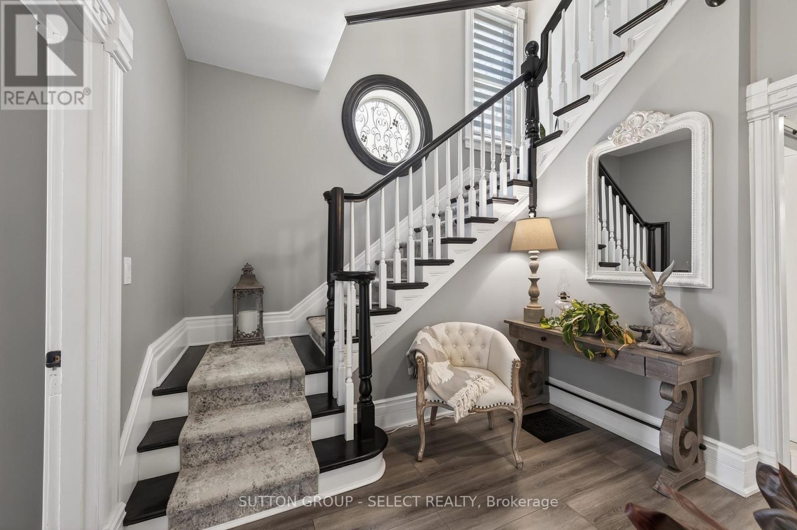 28 Wellington Street, St. Thomas, ON - Indoor Photo Showing Other Room