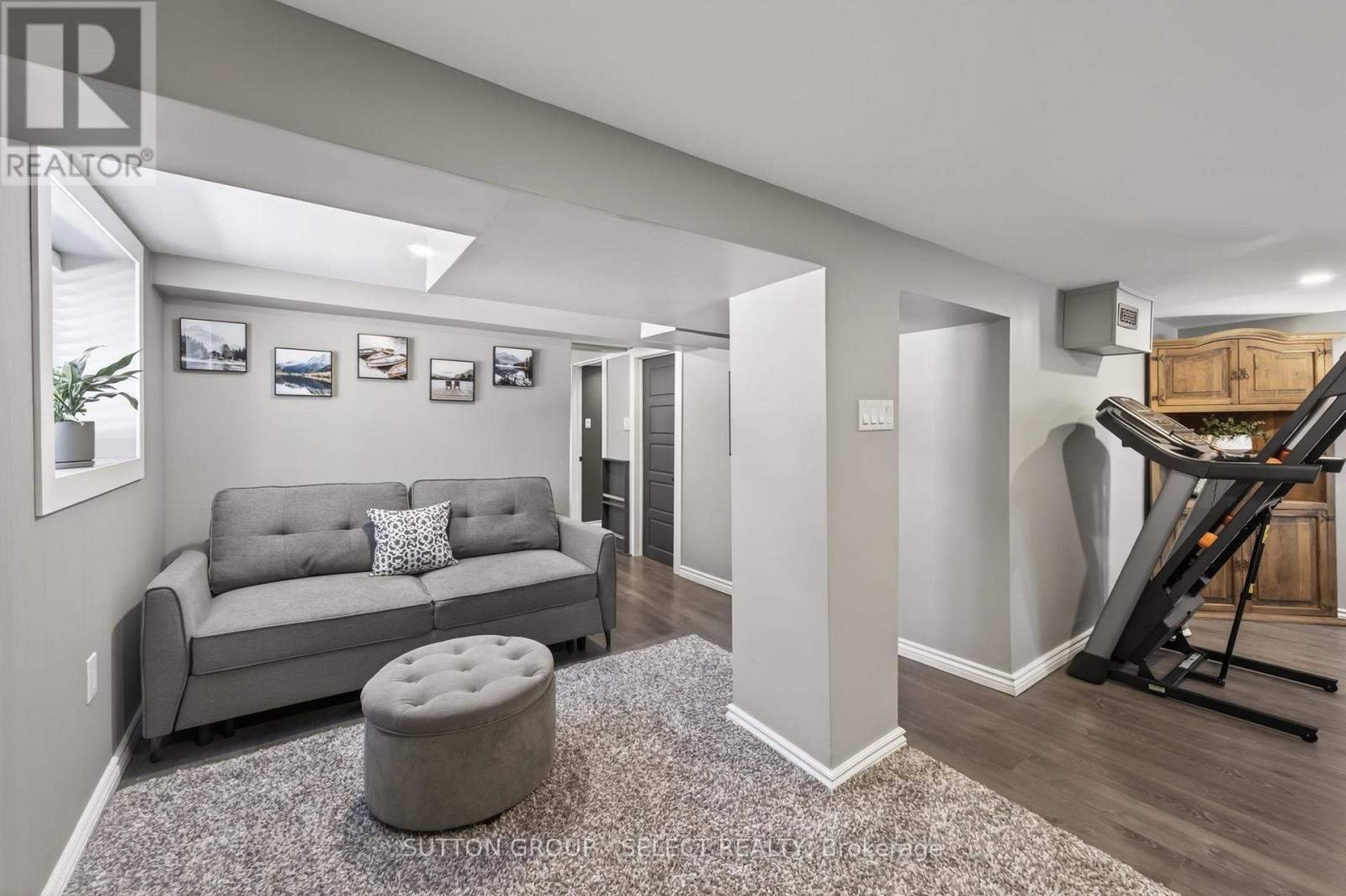 28 Wellington Street, St. Thomas, ON - Indoor