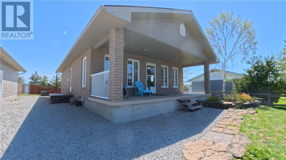 7225 Hwy 542, Mindemoya, ON