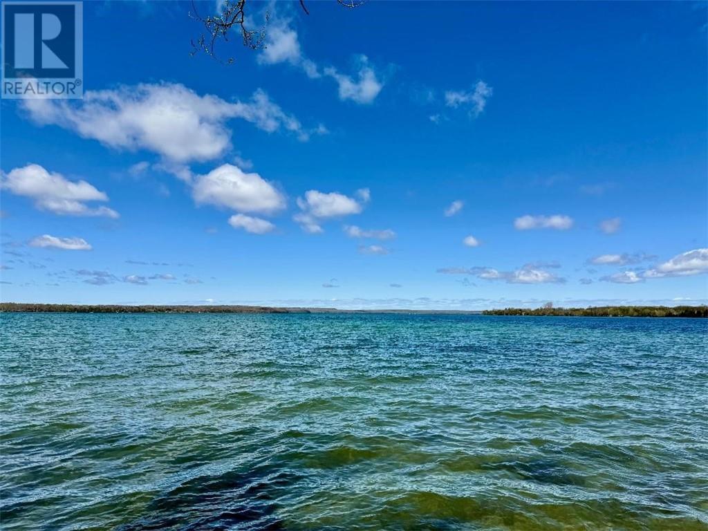 7225 Hwy 542, Mindemoya, ON