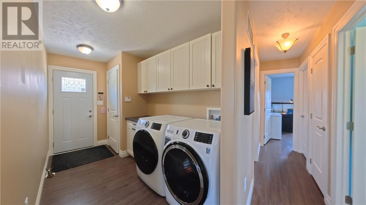 7225 Hwy 542, Mindemoya, ON