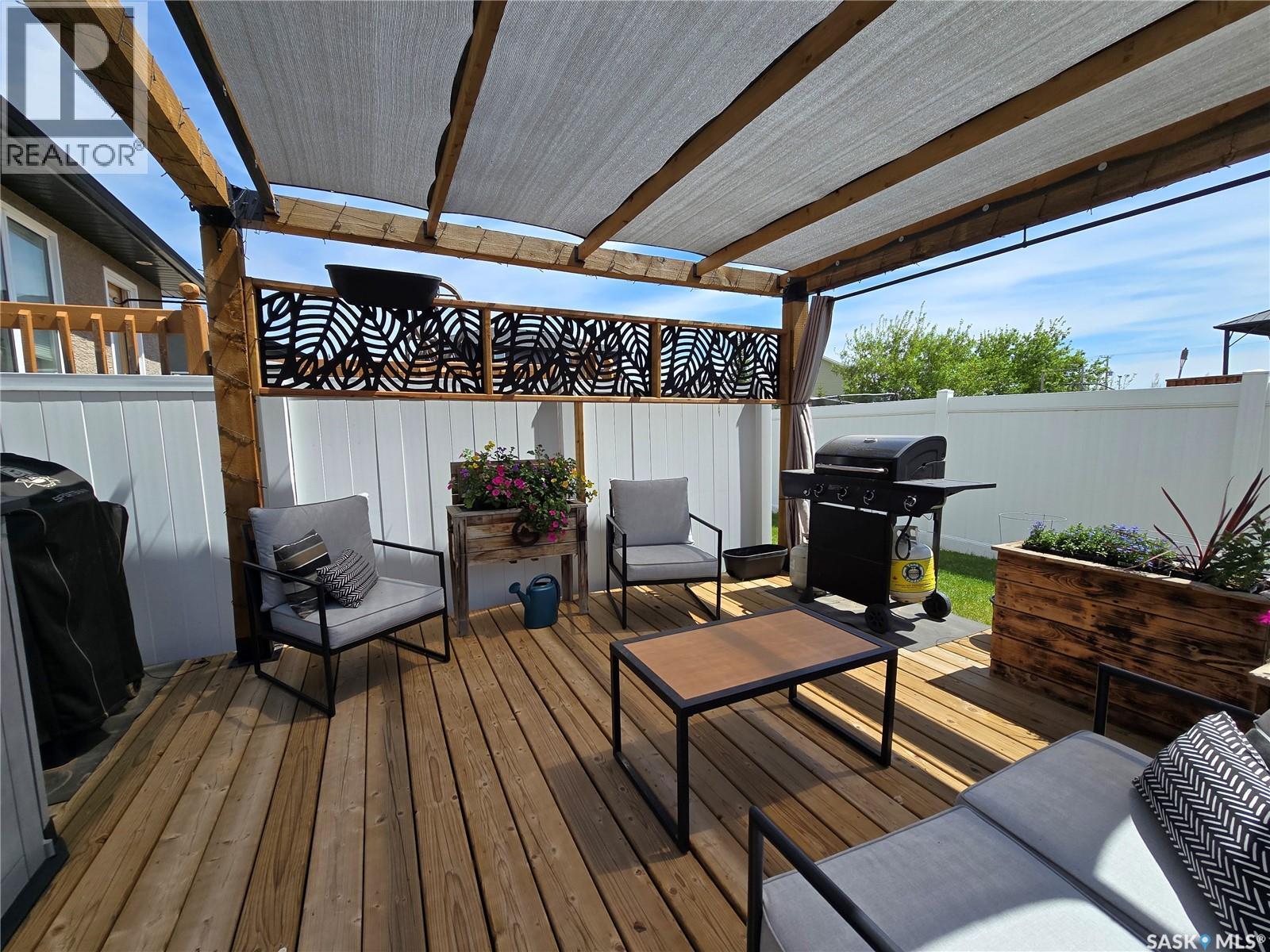 610 Barber Crescent, Weyburn, SK - Outdoor With Deck Patio Veranda With Exterior