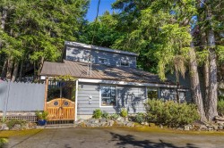 36136 Galleon Way Pender Island, BC V0N 2M2