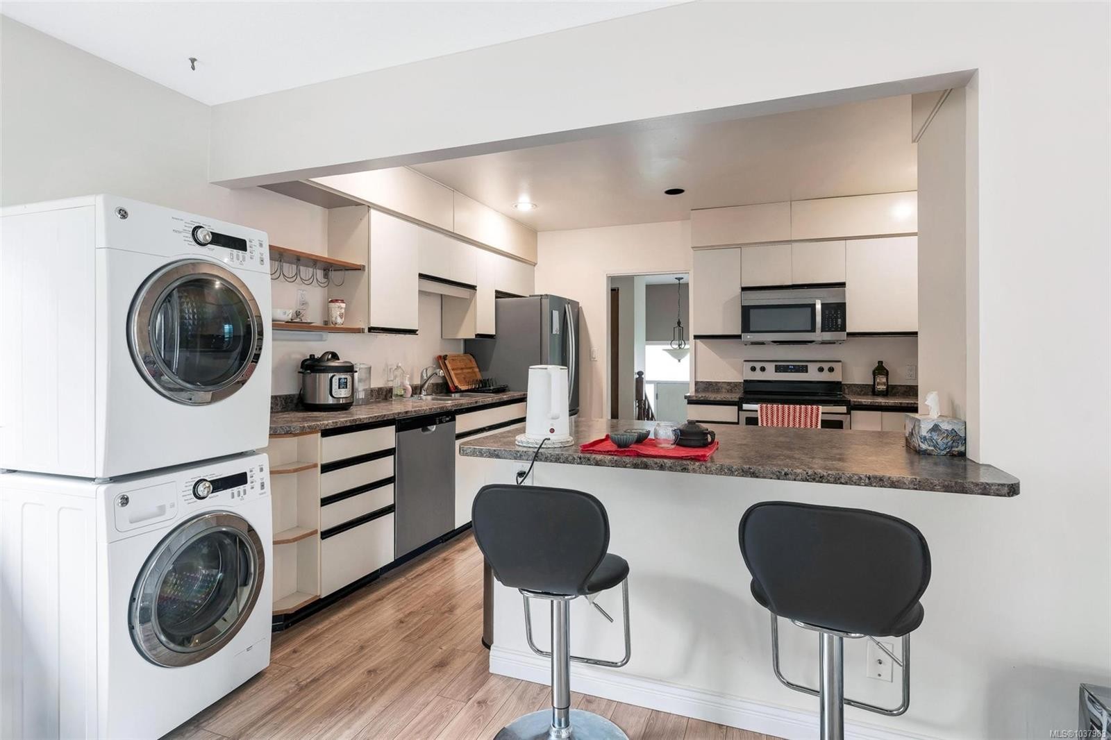 3958 Emerald Pl, Saanich, BC
